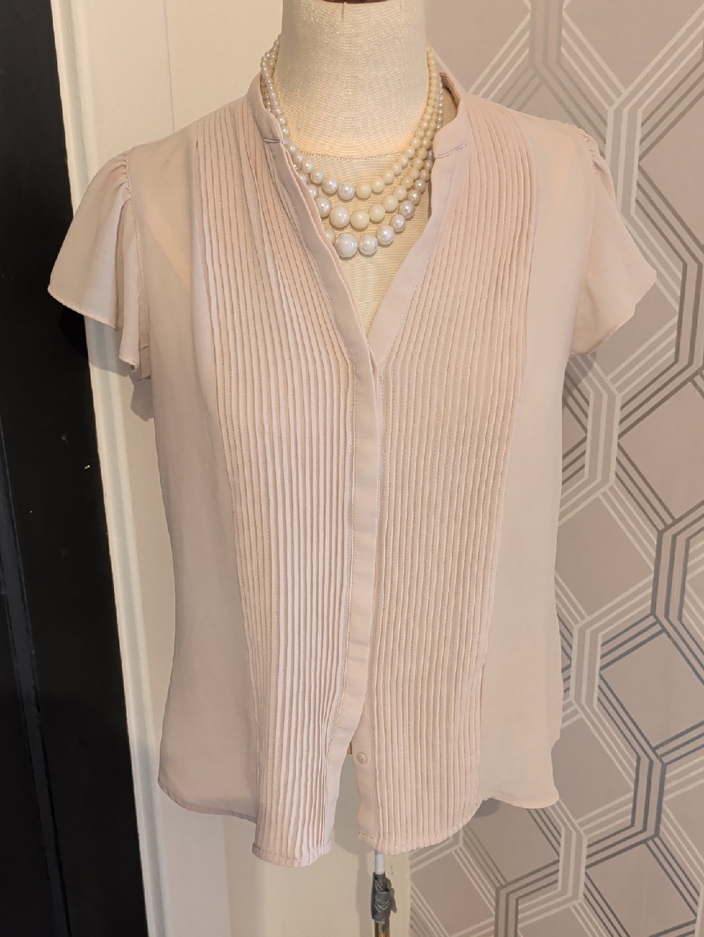 H&M Soft Cream Pintuck Flutter Sleeve Blouse